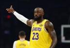 路威：每个NBA球员都梦想掌控自己的生涯 但除了老詹谁也没这特权